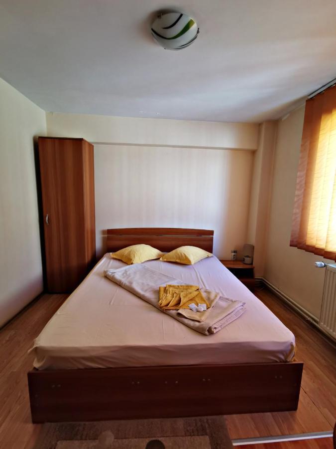International Recola Motel Banesti ภายนอก รูปภาพ