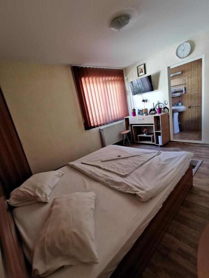 International Recola Motel Banesti ภายนอก รูปภาพ